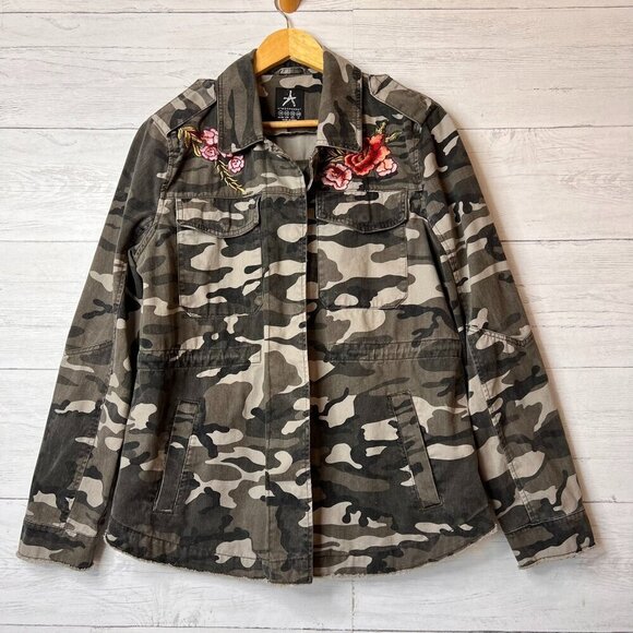Atmosphere Shacket Womens Size 10 Camouflage Floral Patches Utility Military - Picture 1 of 16